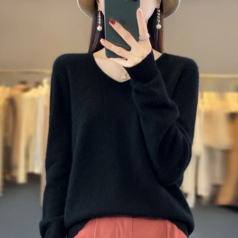 100% Merino Wool V-Neck Pullover