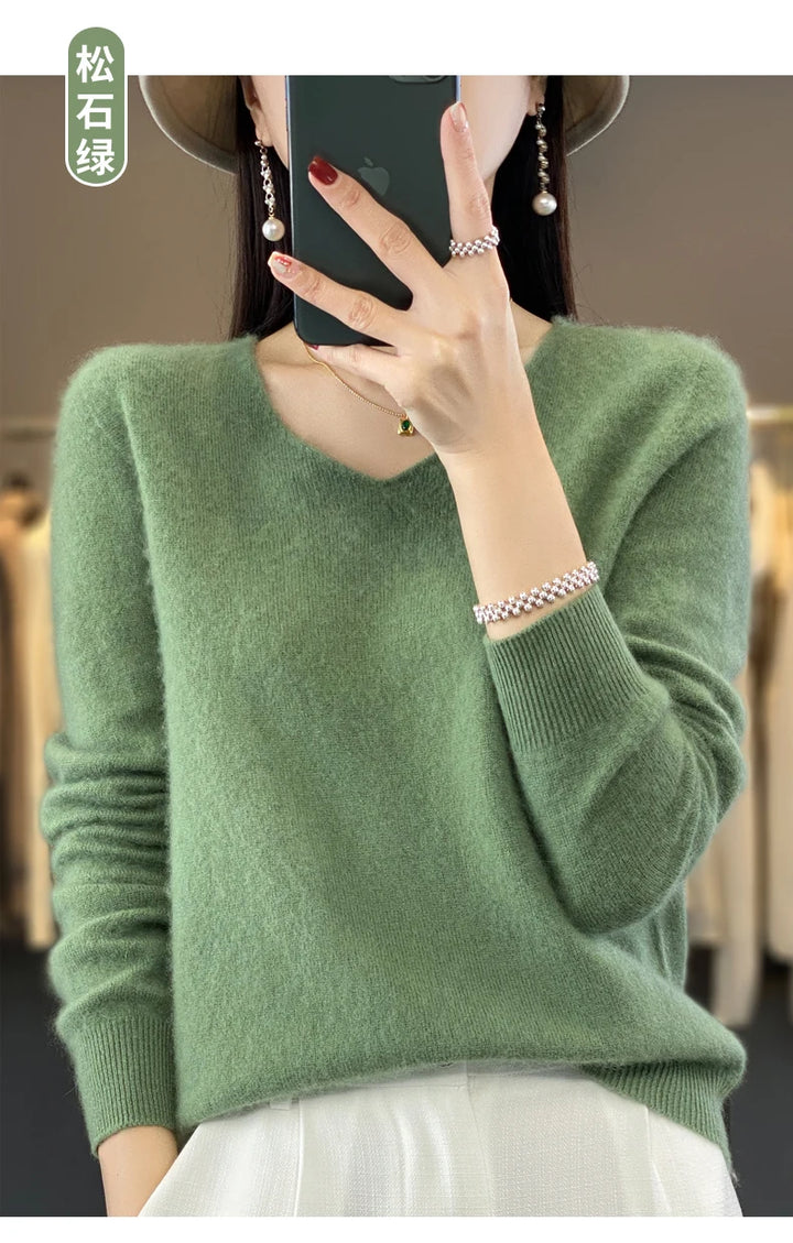 100% Merino Wool V-Neck Pullover