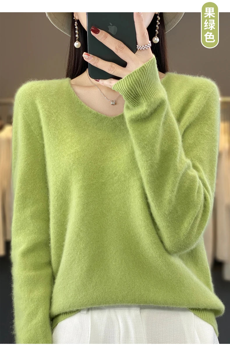 100% Merino Wool V-Neck Pullover