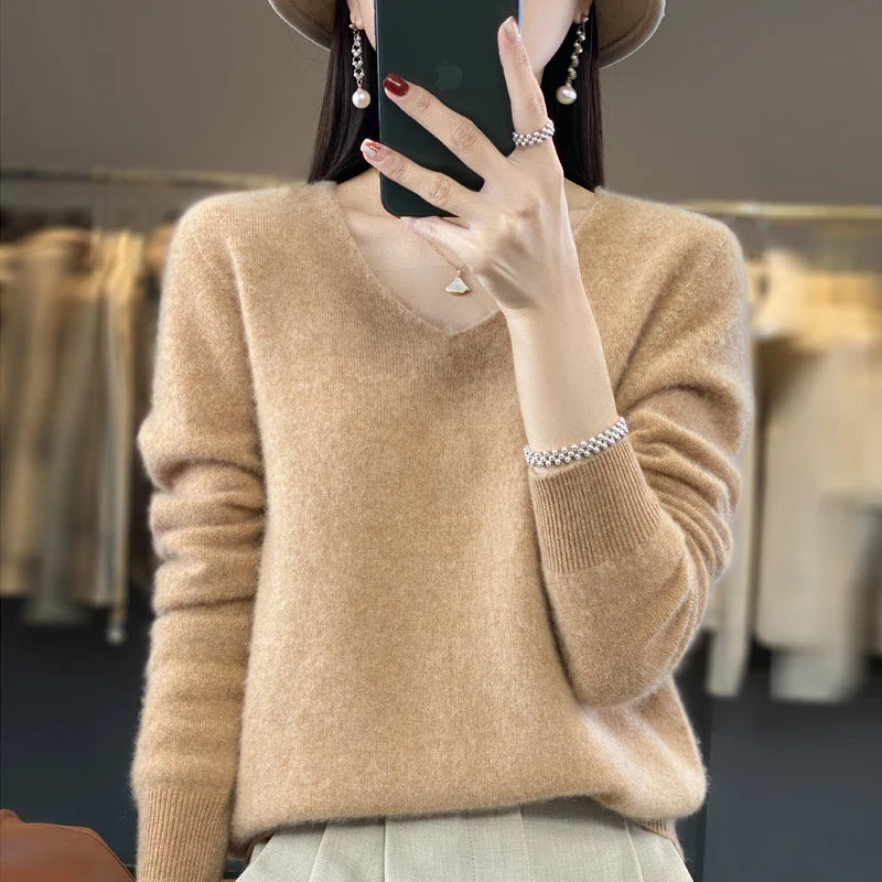 100% Merino Wool V-Neck Pullover