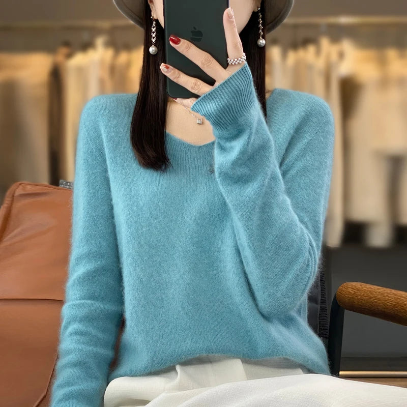 100% Merino Wool V-Neck Pullover