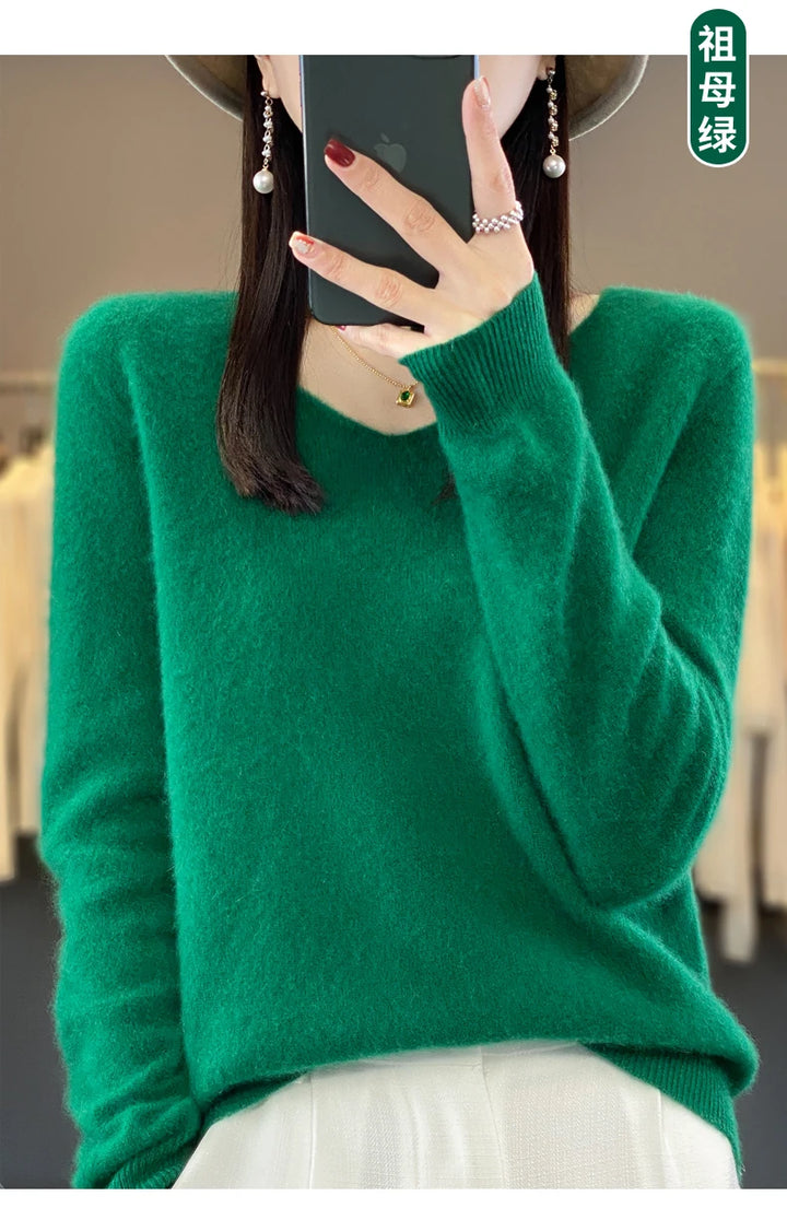 100% Merino Wool V-Neck Pullover