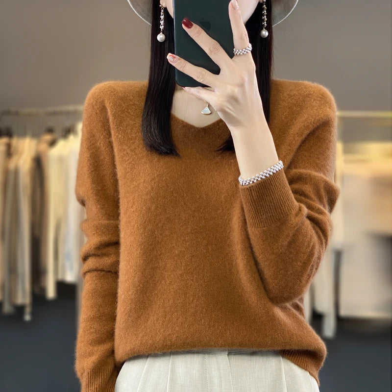 100% Merino Wool V-Neck Pullover