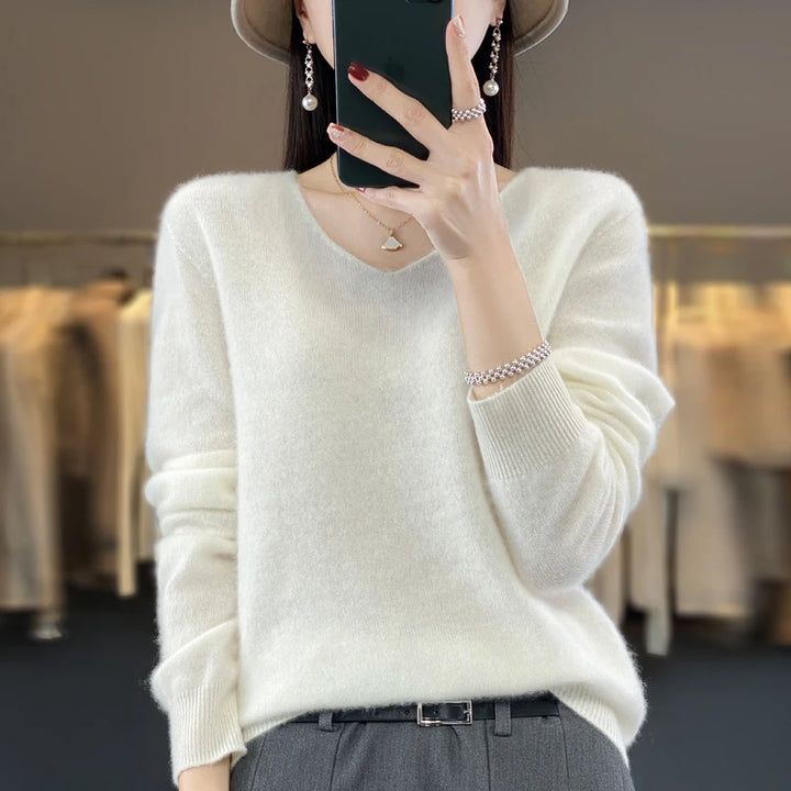 100% Merino Wool V-Neck Pullover
