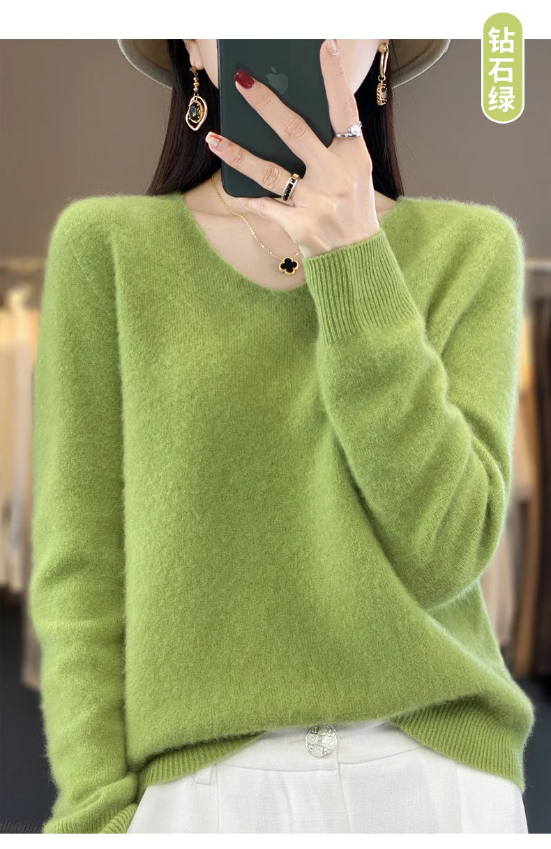 100% Merino Wool V-Neck Pullover
