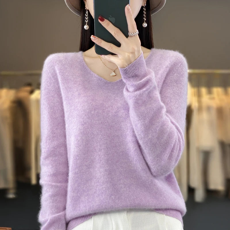 100% Merino Wool V-Neck Pullover