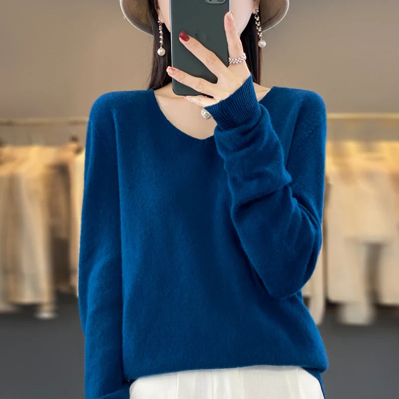 100% Merino Wool V-Neck Pullover